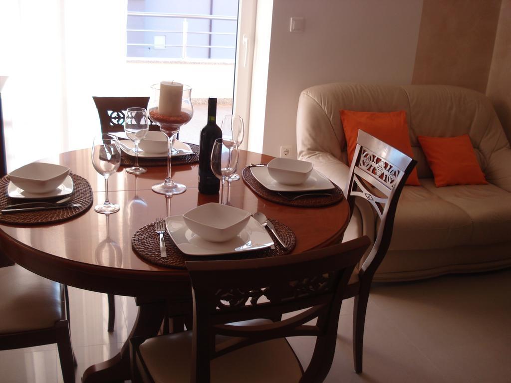 Apartments Villa Residenca Novi Vinodolski Oda fotoğraf